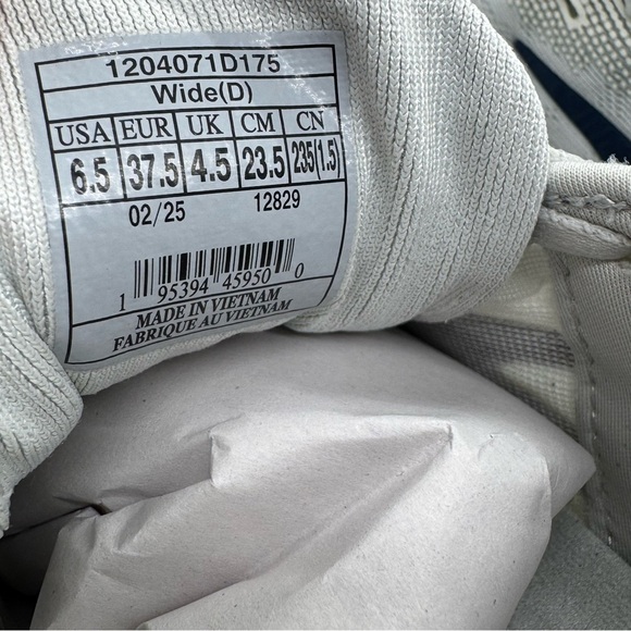 Brook's Women's Ghost 16 White Grey Estate Blue Size 6.5 Wide  NEW - Picture 13 of 13